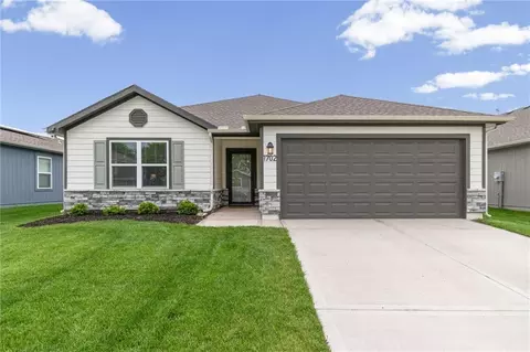 1702 Maci St, Belton, MO 64012