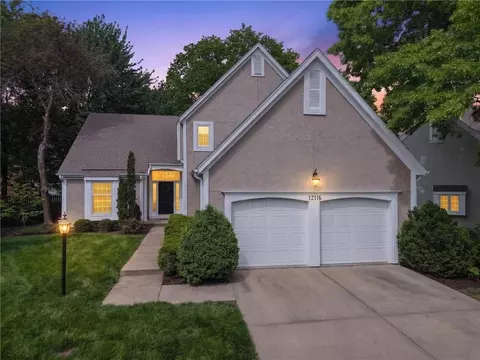 12116 Sagamore Rd, Leawood, KS 66209