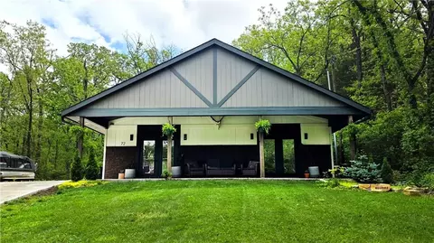 72 71 V St, Lake Lotawana, MO 64086