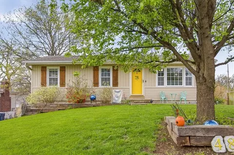 4811 NE 47th Ter, Kansas City, MO 64117