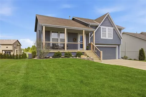 14856 S Houston St, Olathe, KS 66061