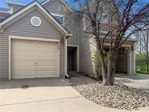 5536 N Fairmount Ave, Kansas City, MO 64118