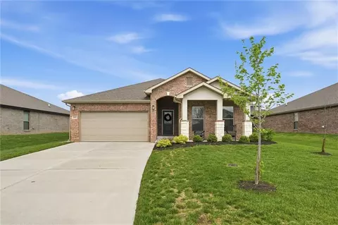 22662 W 89th St, Lenexa, KS 66227