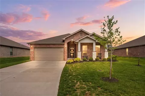 22662 W 89th St, Lenexa, KS 66227