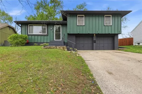 6202 E 140th Ter, Grandview, MO 64030