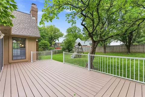 Exterior - 7829 Caenen St, Lenexa, KS 66216 photo 7 of 7