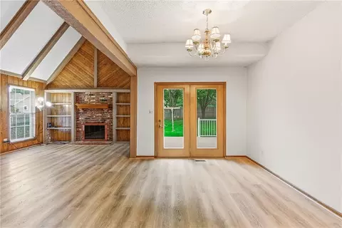 Living - 7829 Caenen St, Lenexa, KS 66216 photo 7 of 10