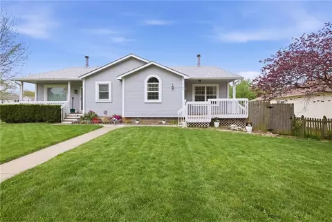 2406 N 155th Ter, Basehor, KS 66007