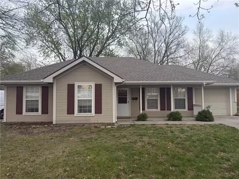 315 West St, Lathrop, MO 64465