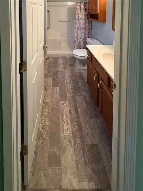 Bath - 315 West St, Lathrop, MO 64465 photo 1 of 1