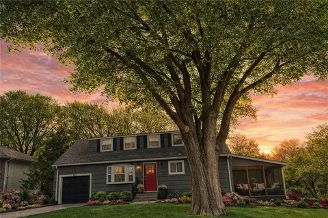 4721 El Monte St, Roeland Park, KS 66205