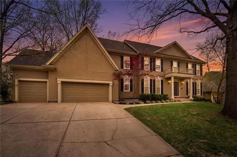5303 NW 60th Ter, Kansas City, MO 64151