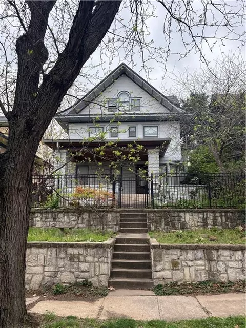 4314 Harrison St, Kansas City, MO 64110