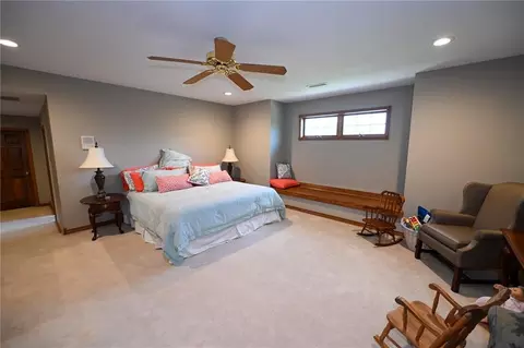Bedroom - 304 Reavley Dr, Lamar, MO 64759 photo 9 of 11
