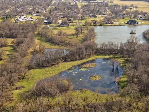 View/Area - 304 Reavley Dr, Lamar, MO 64759 photo 5 of 16