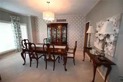 Dining - 304 Reavley Dr, Lamar, MO 64759 photo 1 of 5