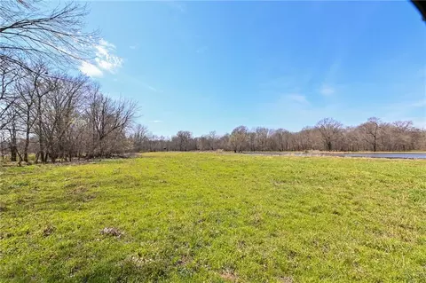 Other - 304 Reavley Dr, Lamar, MO 64759 photo 5 of 16