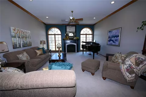 Living - 304 Reavley Dr, Lamar, MO 64759 photo 1 of 6