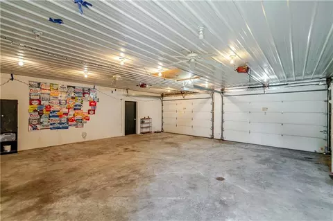 Exterior - 905 Parallel St, Atchison, KS 66002 photo 12 of 12
