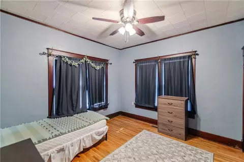 Bedroom - 905 Parallel St, Atchison, KS 66002 photo 4 of 8