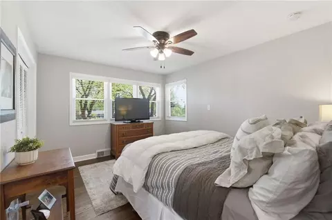 Bedroom - 4402 S Phelps Rd, Independence, MO 64055 photo 3 of 6