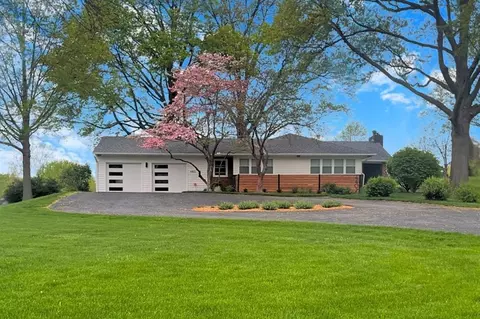 4402 S Phelps Rd, Independence, MO 64055