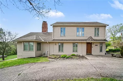 13110 S Lakeshore Dr, Olathe, KS 66061