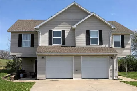 1115-1117 Wesleyan Ct, Cameron, MO 64429 photo 2