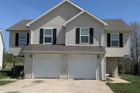 1115-1117 Wesleyan Ct, Cameron, MO 64429