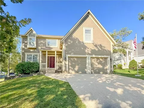 18966 W 117th Ter, Olathe, KS 66061