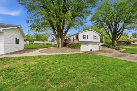 Exterior - 444 E Ash St, Drexel, MO 64742 photo 6 of 12