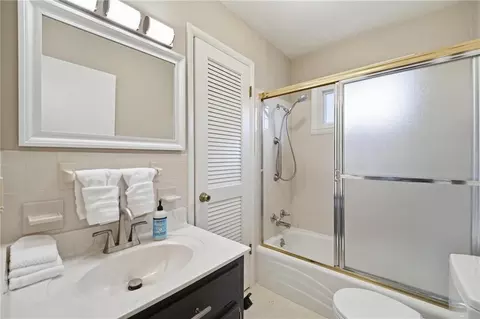 Bath - 444 E Ash St, Drexel, MO 64742 photo 1 of 1