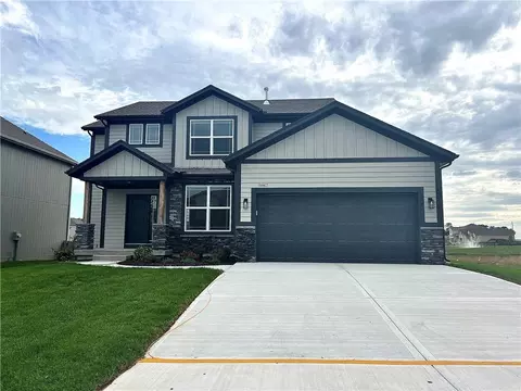 28510 W 161st St, Gardner, KS 66030