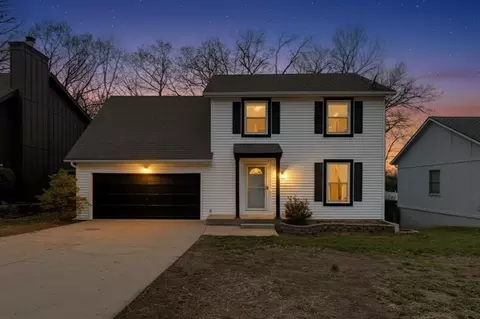 8020 N Everton Ave, Kansas City, MO 64152