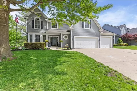 15964 W 160th Ter, Olathe, KS 66062