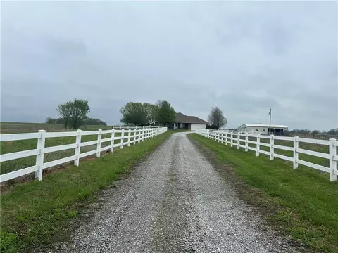 1379 NW M Hwy, Clinton, MO 64735