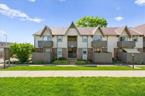 6232 Robinson St #3, Mission, KS 66202