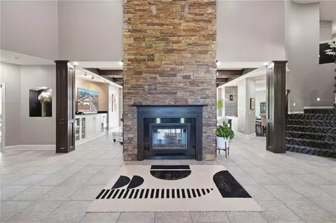 Entry Way - 1025 NE Moss Point Rd, Lees Summit, MO 64064 photo 2 of 5