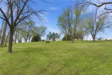 34372 169th St, Leavenworth, KS 66048