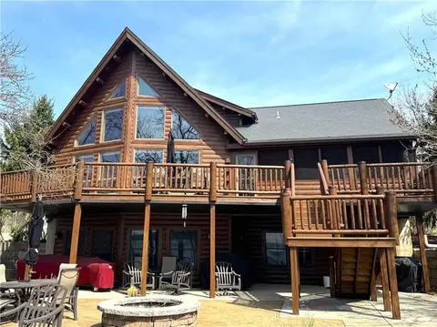 5 W Timber Valley Dr, Linn Valley, KS 66040