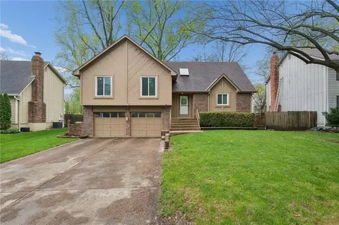 15909 W 149th St, Olathe, KS 66062