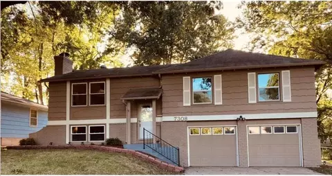 7308 Ash Ave, Raytown, MO 64133