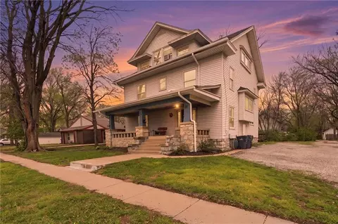 115 S Walnut St, Olathe, KS 66061