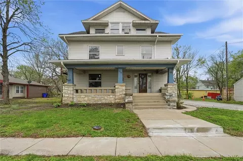 115 S Walnut St, Olathe, KS 66061