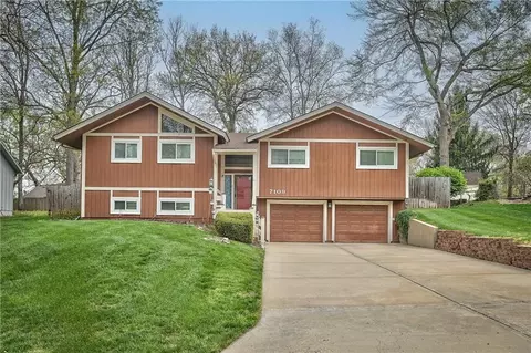 7109 Harvard Ave, Raytown, MO 64133