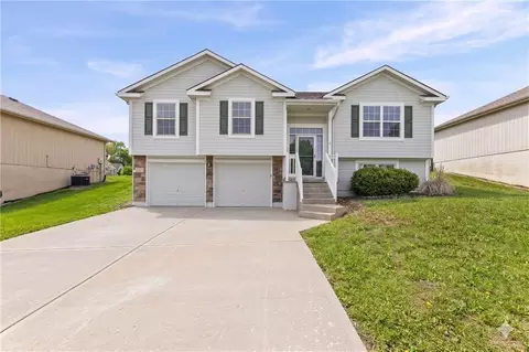 7219 Rymeg St, Belton, MO 64012