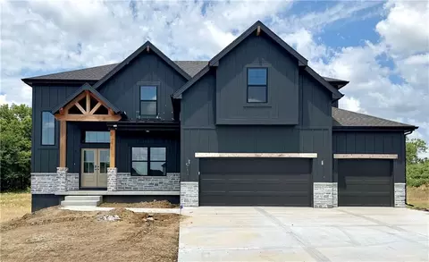 8218 NW 90th Ter, Kansas City, MO 64153