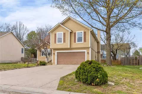 1411 Kimberly Dr, Warrensburg, MO 64093