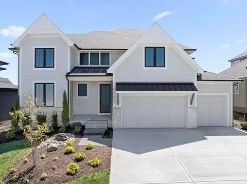12207 W 184 Ter, Overland Park, KS 66013
