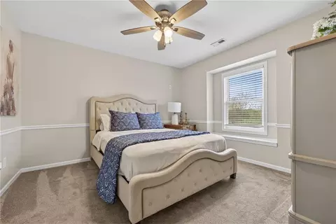 Bedroom - 905 Florence Ave, Raymore, MO 64083 photo 7 of 9